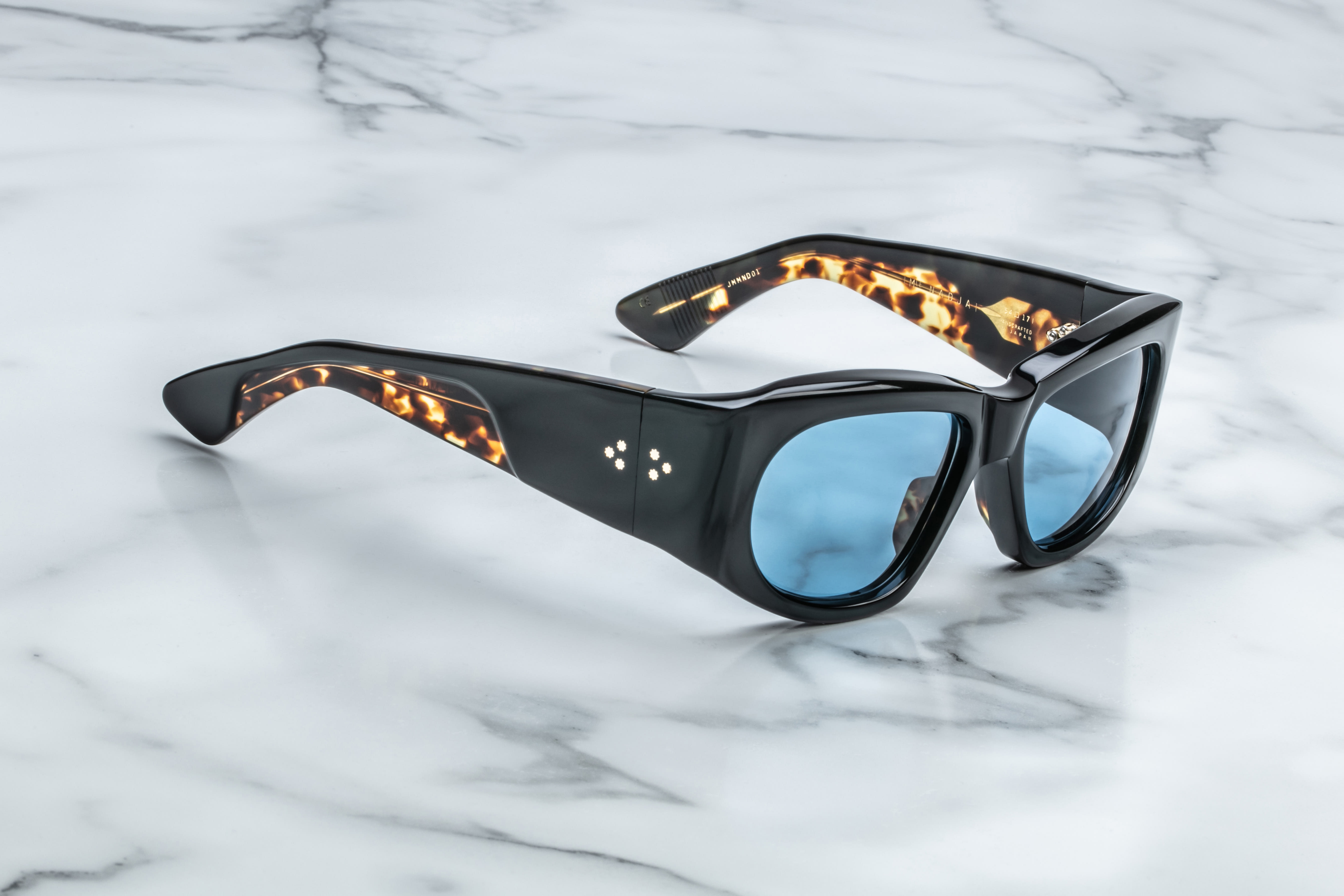 01-NOIR / AZURE CR39